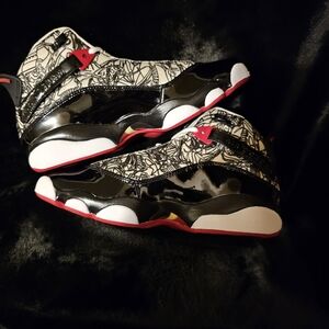 Size 9- 294. Jordan 6 rings Lazer nelly